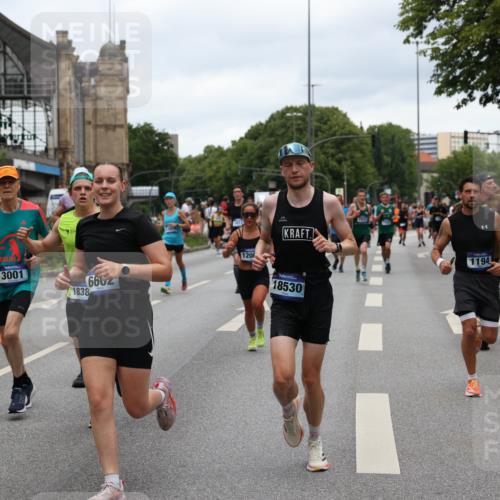 29.06.2025 - hella hamburg halbmarathon Yannick Fuchs http://msf.ph/oto/8462751 29.06.2025 10:56:53 20KM 1114, 1126, 1194, 1212, 1420, 1427, 1531, 1674, 1851, 1881, 2447, 2582, 2683, 2911, 3001, 3182, 3248, 3625, 3740, 4389, 4511, 4538, 5653, 5708, 5763, 6311, 6602, 6966, 7453, 8068, 8176, 8721, 8730, 9306, 9554, 11310, 12004, 12008, 12286, 12571, 12836, 12978, 13739, 13874, 13939, 14348, 14677, 14917, 16420, 16540, 17045, 17096, 17119, 17142, 17818, 18382, 18530, 18999, 19241 meine-sportfotos.de