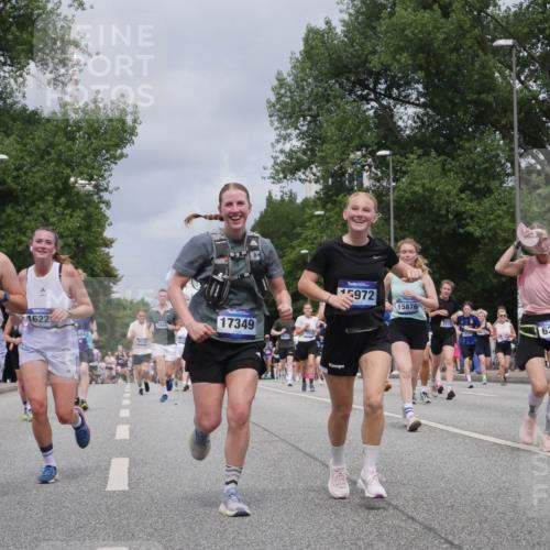 29.06.2025 - hella hamburg halbmarathon Luisa Fischer http://msf.ph/oto/8462857 29.06.2025 10:39:57 Kennedybrücke 15805, 1622, 084, 9918, 1948, 17349, 13165, 5972, 15876, 7773, 17115, 6359, 3895, 811, 1948, 2811, 3895, 5789, 5809, 6184, 6359, 7632, 7773, 8936, 8937, 9806, 10123, 10487 meine-sportfotos.de