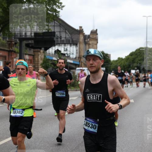 29.06.2025 - hella hamburg halbmarathon Yannick Fuchs http://msf.ph/oto/8462891 29.06.2025 10:56:54 20KM 1114, 1126, 1194, 1212, 1420, 1427, 1531, 1674, 1851, 1881, 2447, 2582, 2683, 2911, 3001, 3182, 3248, 3625, 3740, 4389, 4511, 4538, 5058, 5653, 5708, 5763, 6142, 6311, 6602, 6966, 7453, 8068, 8176, 8721, 9306, 9554, 11310, 12004, 12008, 12286, 12571, 12836, 12978, 13739, 13874, 13939, 14348, 14677, 14917, 16420, 16540, 17045, 17096, 17119, 17142, 17818, 18382, 18530, 18999, 19241 meine-sportfotos.de