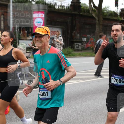 29.06.2025 - hella hamburg halbmarathon Yannick Fuchs http://msf.ph/oto/8463009 29.06.2025 10:56:55 20KM 1114, 1126, 1194, 1212, 1420, 1427, 1531, 1674, 1851, 1881, 2447, 2582, 2683, 2911, 3001, 3182, 3248, 3625, 3740, 4389, 4511, 4538, 5058, 5653, 5708, 5763, 6142, 6311, 6602, 6966, 7453, 8068, 8176, 8721, 9306, 9554, 11310, 12004, 12008, 12286, 12571, 12836, 12978, 13739, 13874, 13939, 14348, 14677, 14917, 16420, 16540, 17045, 17096, 17119, 17142, 17818, 18359, 18382, 18530, 18999, 19241 meine-sportfotos.de