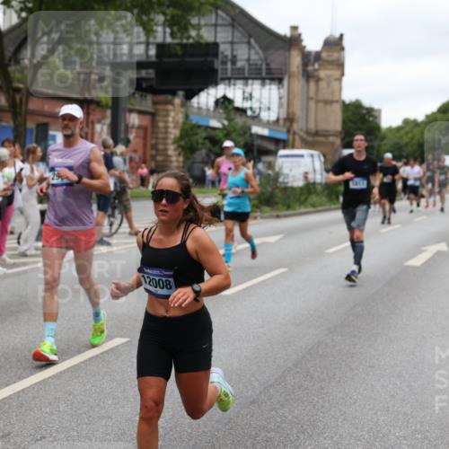 29.06.2025 - hella hamburg halbmarathon Yannick Fuchs http://msf.ph/oto/8463185 29.06.2025 10:56:56 20KM 1114, 1126, 1194, 1212, 1420, 1427, 1531, 1674, 1851, 1881, 2447, 2582, 2683, 2911, 3001, 3182, 3248, 3625, 3740, 4389, 4511, 4538, 5058, 5653, 5708, 5763, 6142, 6311, 6602, 6966, 7453, 8068, 8176, 8721, 9306, 9554, 11310, 12004, 12008, 12286, 12571, 12836, 12978, 13739, 13874, 13939, 14348, 14677, 14917, 16420, 16540, 17045, 17096, 17119, 17142, 17818, 18359, 18382, 18530, 18999, 19241 meine-sportfotos.de