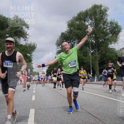 29.06.2025 - hella hamburg halbmarathon Luisa Fischer http://msf.ph/oto/8463406 29.06.2025 10:40:19 Kennedybrücke 17840, 11246, 3873, 5560, 10024, 316, 7202, 8315, 7823, 56, 1022, 1118, 1488, 1490, 1597, 1952, 2552, 3165, 3230, 3714, 3873, 4733, 5224, 5560, 6804, 7202, 7235, 7707, 7823, 8315, 10024, 10112, 10762 meine-sportfotos.de