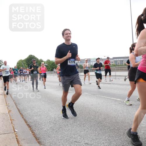 29.06.2025 - hella hamburg halbmarathon Lena Gebhardt http://msf.ph/oto/8463454 29.06.2025 10:32:10 Lombardsbrücke 1795, 7570, 3156, 1275, 7344, 1235, 1311, 1373, 1640, 1879, 1987, 2349, 2384, 2672, 2831, 2832, 2943, 3022, 3221, 3239, 3358, 3365, 3571, 3707, 3751, 3752, 3778, 3822, 4314, 4365, 4605, 4857, 4877, 4924, 5156, 5496, 5601, 5658, 5743, 5941, 6160, 6218, 6252, 6718, 6727, 7135, 7239, 7295, 7334, 7344, 7468, 7535, 7570, 7695, 7789, 7816, 7898, 8124, 8127, 8175, 8303, 8304, 8538, 8620, 8625, 8787, 8806, 8840, 8914, 8993, 9078, 9104, 9125, 9206, 9478 meine-sportfotos.de