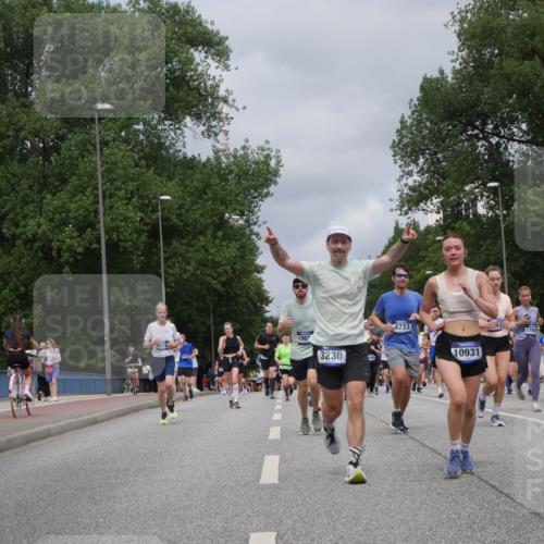 29.06.2025 - hella hamburg halbmarathon Luisa Fischer http://msf.ph/oto/8463514 29.06.2025 10:40:26 Kennedybrücke 1901, 3230, 4733, 10931, 1768, 17687, 10762, 56, 1022, 1118, 1276, 2104, 2199, 2272, 2552, 3165, 3230, 3873, 4733, 5146, 5224, 5940, 6584, 7235, 8758, 9054, 9055, 10024, 10112, 10476, 10762, 10798 meine-sportfotos.de