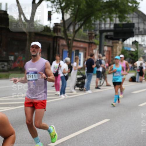 29.06.2025 - hella hamburg halbmarathon Yannick Fuchs http://msf.ph/oto/8463553 29.06.2025 10:56:57 20KM 1114, 1126, 1194, 1420, 1427, 1531, 1851, 1881, 2447, 2582, 2683, 2911, 3001, 3182, 3248, 3625, 3740, 4389, 4511, 4538, 5058, 5653, 5708, 5763, 6142, 6311, 6602, 6966, 7453, 8068, 8176, 8478, 8721, 9306, 9554, 11310, 11402, 12004, 12008, 12571, 12836, 12978, 13739, 13874, 13939, 14348, 14677, 14917, 16371, 16420, 16540, 17045, 17096, 17119, 17142, 17818, 18359, 18382, 18530, 18999, 19241 meine-sportfotos.de