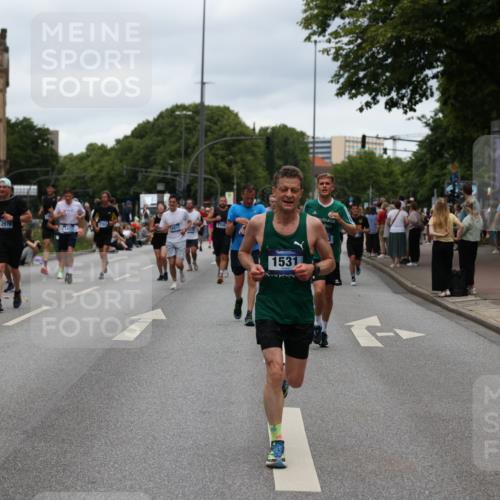 29.06.2025 - hella hamburg halbmarathon Yannick Fuchs http://msf.ph/oto/8463771 29.06.2025 10:56:58 20KM 1114, 1126, 1194, 1420, 1427, 1531, 1851, 1881, 2447, 2582, 2683, 2911, 3001, 3182, 3248, 3625, 3740, 4389, 4511, 4538, 4665, 5058, 5511, 5653, 5708, 5763, 6142, 6311, 6602, 6966, 7453, 8068, 8176, 8478, 8721, 9306, 9554, 11310, 11402, 12004, 12008, 12571, 12836, 12978, 13739, 13874, 13939, 14348, 14677, 14917, 16371, 16420, 16540, 17045, 17096, 17119, 17142, 17818, 18359, 18382, 18530, 18999, 19241 meine-sportfotos.de