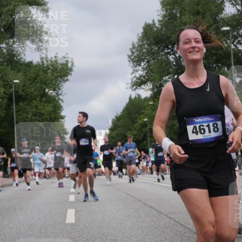 29.06.2025 - hella hamburg halbmarathon Luisa Fischer http://msf.ph/oto/8464073 29.06.2025 10:40:40 Kennedybrücke 11888, 4618, 161, 1339, 1819, 2031, 2480, 4347, 4442, 4618, 5640, 6243, 6821, 7085, 7544, 8499, 8843, 9288, 10159 meine-sportfotos.de