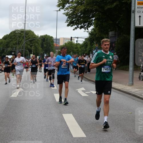 29.06.2025 - hella hamburg halbmarathon Yannick Fuchs http://msf.ph/oto/8464143 29.06.2025 10:57:00 20KM 1114, 1126, 1194, 1420, 1427, 1531, 1851, 1881, 2447, 2582, 2683, 2911, 3001, 3182, 3248, 3625, 4389, 4538, 4665, 5058, 5511, 5653, 5708, 5763, 6142, 6311, 6602, 6966, 7453, 8068, 8176, 8478, 8721, 9306, 9554, 9899, 11310, 11402, 12004, 12008, 12571, 12836, 12978, 13739, 13874, 13939, 14348, 14677, 14917, 16371, 16420, 16540, 17045, 17096, 17119, 17142, 17818, 17890, 18359, 18382, 18452, 18530, 18999, 19241 meine-sportfotos.de