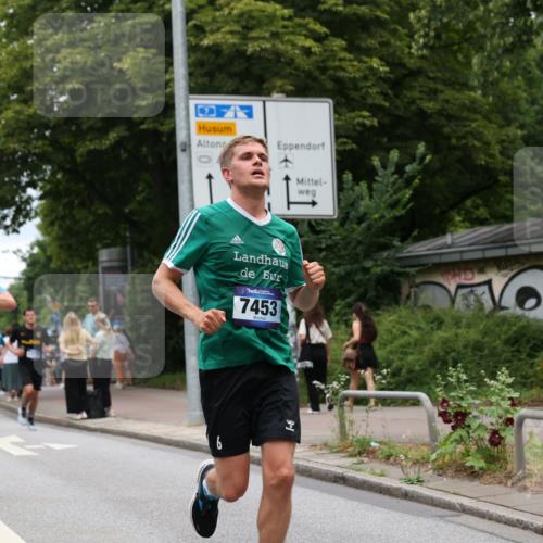 29.06.2025 - hella hamburg halbmarathon Yannick Fuchs http://msf.ph/oto/8464224 29.06.2025 10:57:01 20KM 1114, 1126, 1420, 1427, 1531, 1851, 1881, 2447, 2582, 2683, 2911, 3001, 3182, 3248, 3625, 4389, 4538, 4665, 5058, 5511, 5653, 5708, 5763, 6142, 6311, 6602, 6966, 7453, 8068, 8176, 8478, 8721, 9306, 9554, 9899, 11310, 11402, 12004, 12008, 12571, 12836, 12978, 13739, 13874, 13939, 14348, 14677, 14917, 16371, 16420, 16540, 17045, 17096, 17119, 17142, 17818, 17890, 18359, 18452, 18999, 19241 meine-sportfotos.de