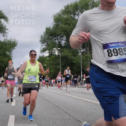 29.06.2025 - hella hamburg halbmarathon Luisa Fischer http://msf.ph/oto/8464595 29.06.2025 10:40:58 Kennedybrücke 3945, 2100, 8811, 8985, 6955, 1475, 2853, 5139, 5522, 5523, 6955, 7321, 8811, 8985, 9894, 10506, 10836 meine-sportfotos.de