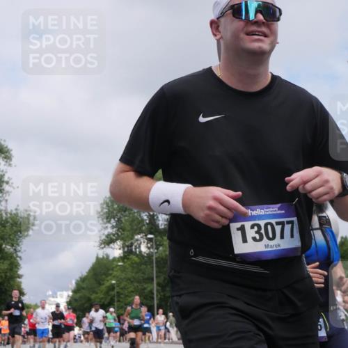 29.06.2025 - hella hamburg halbmarathon Luisa Fischer http://msf.ph/oto/8464665 29.06.2025 10:41:04 Kennedybrücke 13077, 1300, 1475, 1985, 3880, 5139, 6697, 7629, 9524, 9894, 10025, 10506 meine-sportfotos.de