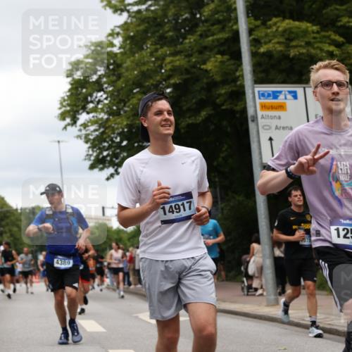 29.06.2025 - hella hamburg halbmarathon Yannick Fuchs http://msf.ph/oto/8464706 29.06.2025 10:57:05 20KM 1126, 1420, 1427, 1531, 1881, 2447, 2582, 2683, 2911, 3182, 3248, 3625, 4389, 4538, 4665, 5058, 5511, 5653, 5708, 5763, 6142, 6966, 7453, 8068, 8176, 8469, 8478, 8721, 9306, 9554, 9899, 11310, 11402, 12004, 12571, 12836, 12978, 13739, 13874, 13939, 14677, 14917, 15137, 16371, 16420, 16478, 16540, 17045, 17119, 17818, 17890, 18359, 18452, 18999, 19241 meine-sportfotos.de