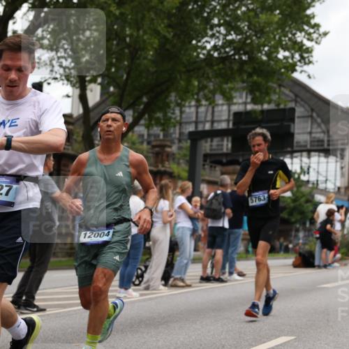 29.06.2025 - hella hamburg halbmarathon Yannick Fuchs http://msf.ph/oto/8464815 29.06.2025 10:57:05 20KM 1126, 1420, 1427, 1531, 1881, 2447, 2582, 2683, 2911, 3182, 3248, 3625, 4389, 4538, 4665, 5058, 5511, 5653, 5708, 5763, 6142, 6966, 7453, 8068, 8176, 8469, 8478, 8721, 9306, 9554, 9899, 11310, 11402, 12004, 12571, 12836, 12978, 13739, 13874, 13939, 14677, 14917, 15137, 16371, 16420, 16478, 16540, 17045, 17119, 17818, 17890, 18359, 18452, 18999, 19241 meine-sportfotos.de