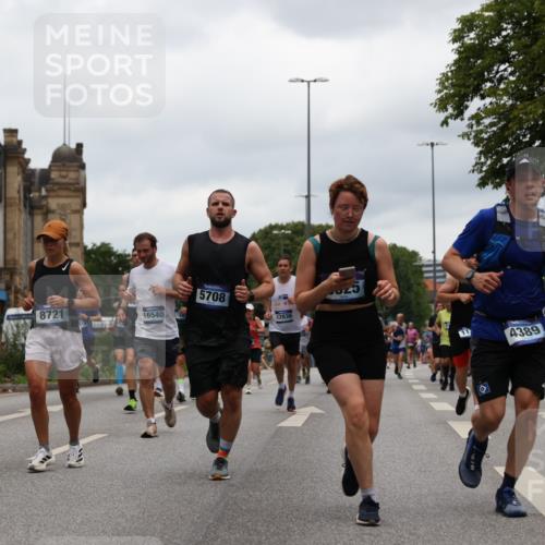 29.06.2025 - hella hamburg halbmarathon Yannick Fuchs http://msf.ph/oto/8464831 29.06.2025 10:57:06 20KM 1126, 1420, 1427, 1531, 1881, 2447, 2582, 2683, 2911, 3182, 3248, 3625, 4389, 4538, 4665, 5058, 5511, 5653, 5708, 5763, 6142, 6966, 7453, 8068, 8176, 8469, 8478, 8721, 9306, 9554, 9899, 11310, 11402, 12004, 12571, 12836, 12978, 13551, 13739, 13874, 13939, 14677, 14917, 15137, 16371, 16420, 16478, 16540, 17045, 17119, 17757, 17818, 17890, 18359, 18452, 18999, 19241 meine-sportfotos.de