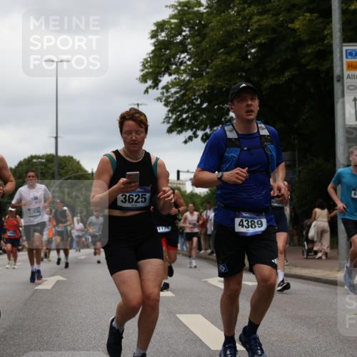 29.06.2025 - hella hamburg halbmarathon Yannick Fuchs http://msf.ph/oto/8464932 29.06.2025 10:57:06 20KM 1126, 1420, 1427, 1531, 1881, 2447, 2582, 2683, 2911, 3182, 3248, 3625, 4389, 4538, 4665, 5058, 5511, 5653, 5708, 5763, 6142, 6966, 7453, 8068, 8176, 8469, 8478, 8721, 9306, 9554, 9899, 11310, 11402, 12004, 12571, 12836, 12978, 13551, 13739, 13874, 13939, 14677, 14917, 15137, 16371, 16420, 16478, 16540, 17045, 17119, 17757, 17818, 17890, 18359, 18452, 18999, 19241 meine-sportfotos.de
