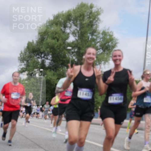 29.06.2025 - hella hamburg halbmarathon Luisa Fischer http://msf.ph/oto/8464953 29.06.2025 10:41:14 Kennedybrücke 11453, 11454, 1578, 2124, 3010, 3246, 3286, 3880, 5875, 7629, 8696, 9391, 9524, 10025, 10146 meine-sportfotos.de