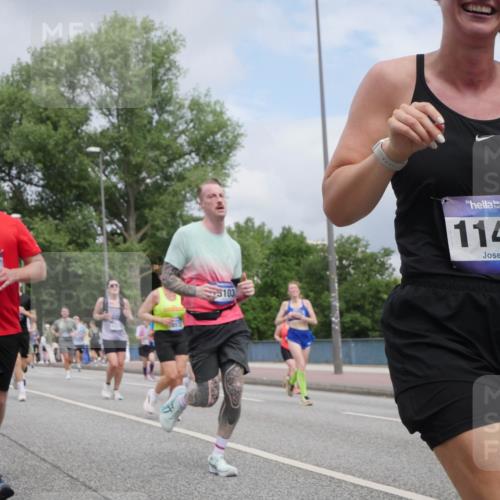 29.06.2025 - hella hamburg halbmarathon Luisa Fischer http://msf.ph/oto/8464989 29.06.2025 10:41:15 Kennedybrücke 1014, 11087, 3103, 11457, 1578, 2124, 3010, 3246, 3286, 3880, 4414, 5875, 8696, 9391, 9524, 10146 meine-sportfotos.de