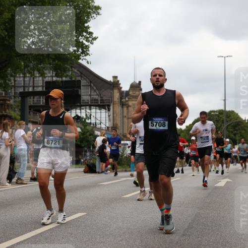 29.06.2025 - hella hamburg halbmarathon Yannick Fuchs http://msf.ph/oto/8465015 29.06.2025 10:57:07 20KM 1126, 1420, 1427, 1881, 2424, 2447, 2582, 2683, 2911, 3182, 3248, 3625, 4389, 4538, 4665, 5058, 5511, 5653, 5708, 5763, 6142, 6966, 7453, 8068, 8176, 8469, 8478, 8721, 9306, 9554, 9899, 10128, 11310, 11402, 12004, 12571, 12836, 12978, 13551, 13739, 13874, 13939, 14677, 14917, 15137, 16371, 16420, 16478, 16540, 17045, 17757, 17818, 17890, 18355, 18359, 18452, 18999, 19241 meine-sportfotos.de