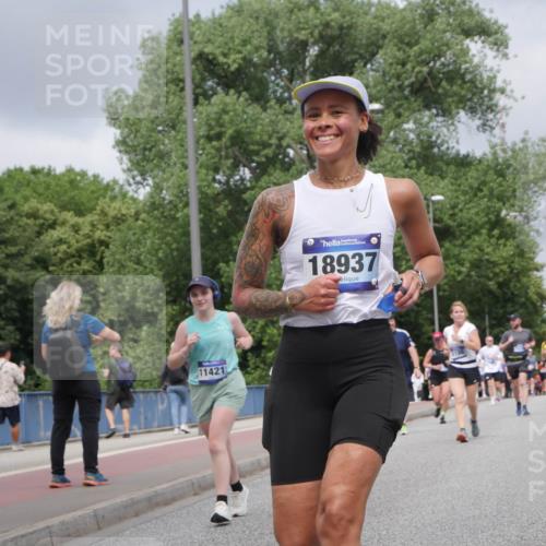 29.06.2025 - hella hamburg halbmarathon Luisa Fischer http://msf.ph/oto/8465222 29.06.2025 10:41:23 Kennedybrücke 11421, 18937, 1414, 8199, 1394, 1578, 1901, 3010, 3246, 3633, 3635, 3636, 4414, 4921, 5790, 7148, 7244, 8539, 8696, 10146 meine-sportfotos.de