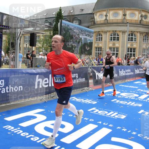 29.06.2025 - hella hamburg halbmarathon Michael Strokosch http://msf.ph/oto/8465223 29.06.2025 10:33:51 Ziel 1743, 2228, 2243, 2746, 4246, 5193, 10865, 13771, 14310, 14466, 16243 meine-sportfotos.de