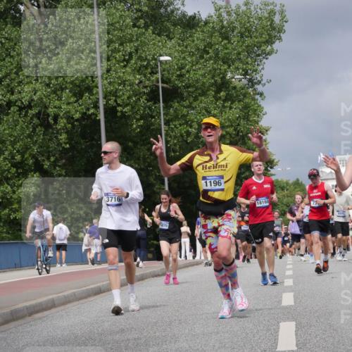 29.06.2025 - hella hamburg halbmarathon Luisa Fischer http://msf.ph/oto/8465598 29.06.2025 10:41:32 Kennedybrücke 3716, 15876, 1196, 18160, 73, 6695, 15, 1394, 1596, 1791, 1901, 3633, 3635, 3636, 3716, 4921, 5713, 5790, 6695, 6930, 7148, 7244, 7371, 7552, 8615, 9424 meine-sportfotos.de