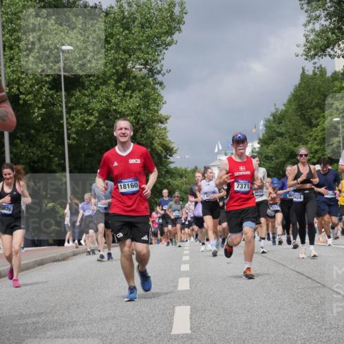 29.06.2025 - hella hamburg halbmarathon Luisa Fischer http://msf.ph/oto/8465755 29.06.2025 10:41:35 Kennedybrücke 6, 930, 16876, 2786, 184, 18160, 161, 14406, 7371, 6695, 35, 15355, 185, 965424, 6864, 7119, 1394, 1596, 1791, 1901, 3338, 3635, 3716, 5713, 5790, 6695, 6696, 6930, 7148, 7244, 7371, 7552, 8615, 9424, 9500, 9699 meine-sportfotos.de