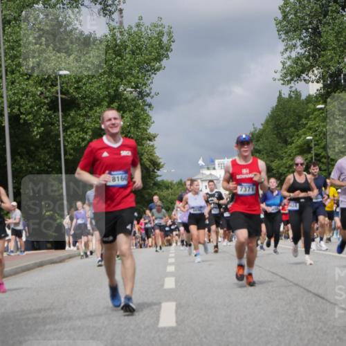 29.06.2025 - hella hamburg halbmarathon Luisa Fischer http://msf.ph/oto/8465803 29.06.2025 10:41:36 Kennedybrücke 876, 8160, 7371, 1424, 11635, 5355, 1394, 1596, 1791, 1901, 3338, 3716, 5713, 6695, 6696, 6930, 7118, 7119, 7244, 7371, 7552, 8615, 9424, 9500, 9699, 10584 meine-sportfotos.de