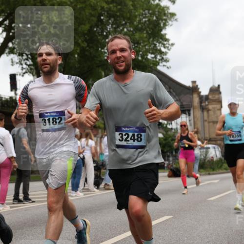 29.06.2025 - hella hamburg halbmarathon Yannick Fuchs http://msf.ph/oto/8465887 29.06.2025 10:57:14 20KM 1126, 1420, 1427, 1722, 1724, 1881, 1992, 2424, 2582, 2683, 3182, 3248, 3360, 3625, 4370, 4389, 4538, 4665, 5058, 5511, 5653, 5708, 5734, 5763, 6142, 6631, 6966, 7333, 8176, 8469, 8478, 8721, 8822, 9124, 9554, 9681, 9899, 10128, 11402, 12004, 12513, 12836, 12978, 13528, 13551, 13739, 14313, 14917, 15137, 15516, 16371, 16420, 16478, 16540, 16872, 17045, 17757, 17818, 17890, 18028, 18355, 18359, 18452, 18999, 19241 meine-sportfotos.de