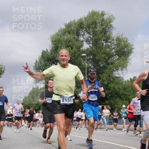 29.06.2025 - hella hamburg halbmarathon Luisa Fischer http://msf.ph/oto/8466033 29.06.2025 10:41:48 Kennedybrücke 16174, 3323, 11697, 3927, 2151, 2113, 2151, 3094, 3095, 3242, 3323, 3841, 3927, 5085, 5161, 5300, 6199, 6200, 6751, 7117, 7118, 7119, 7165, 7692, 7849, 7914, 8583, 9689, 9699, 10584 meine-sportfotos.de