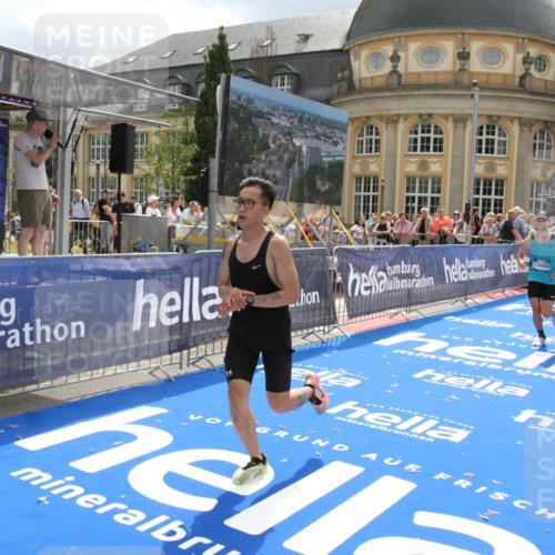 29.06.2025 - hella hamburg halbmarathon Michael Strokosch http://msf.ph/oto/8466050 29.06.2025 10:34:05 Ziel 9345, 9519, 11019, 11227, 13066, 13493, 13494, 14448, 15268, 16724, 17877 meine-sportfotos.de