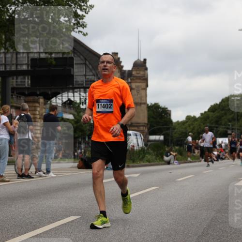 29.06.2025 - hella hamburg halbmarathon Yannick Fuchs http://msf.ph/oto/8466066 29.06.2025 10:57:16 20KM 1126, 1184, 1722, 1724, 1881, 1992, 2424, 2582, 3182, 3248, 3360, 3625, 4370, 4538, 4665, 5058, 5511, 5653, 5708, 5734, 5763, 6142, 6631, 6966, 7243, 7333, 8176, 8469, 8478, 8721, 8822, 9124, 9439, 9554, 9681, 9899, 10128, 10866, 11402, 12004, 12513, 12836, 13528, 13551, 13739, 14313, 15137, 15516, 15550, 16371, 16420, 16478, 16540, 16872, 17045, 17757, 17818, 17890, 18028, 18355, 18359, 18452, 18999, 19241 meine-sportfotos.de