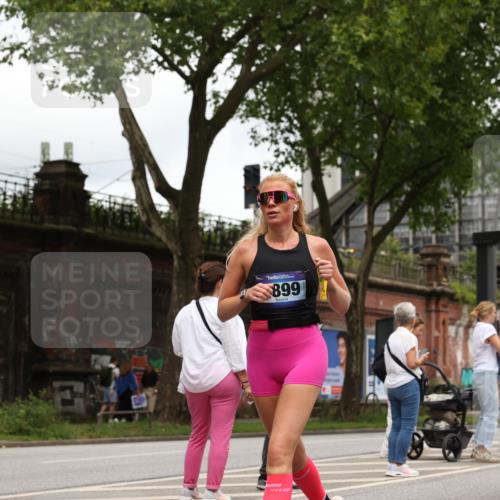 29.06.2025 - hella hamburg halbmarathon Yannick Fuchs http://msf.ph/oto/8466151 29.06.2025 10:57:16 20KM 1126, 1184, 1722, 1724, 1881, 1992, 2424, 2582, 3182, 3248, 3360, 3625, 4370, 4538, 4665, 5058, 5511, 5653, 5708, 5734, 5763, 6142, 6631, 6966, 7243, 7333, 8176, 8469, 8478, 8721, 8822, 9124, 9439, 9554, 9681, 9899, 10128, 10866, 11402, 12004, 12513, 12836, 13528, 13551, 13739, 14313, 15137, 15516, 15550, 16371, 16420, 16478, 16540, 16872, 17045, 17757, 17818, 17890, 18028, 18355, 18359, 18452, 18999, 19241 meine-sportfotos.de