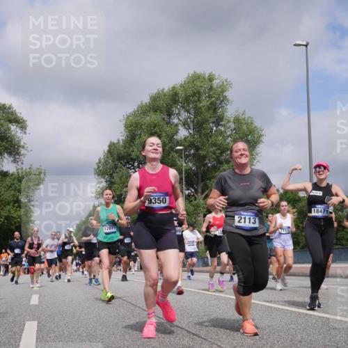 29.06.2025 - hella hamburg halbmarathon Luisa Fischer http://msf.ph/oto/8466273 29.06.2025 10:41:57 Kennedybrücke 12677, 9350, 4259, 132, 2113, 18471, 15112, 1457, 1721, 2113, 2486, 2693, 2786, 3242, 4139, 4155, 4259, 4260, 5085, 5089, 5155, 5161, 7117, 7561, 8583, 8635, 8747, 9004, 9689 meine-sportfotos.de