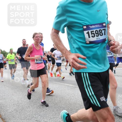 29.06.2025 - hella hamburg halbmarathon Lena Gebhardt http://msf.ph/oto/8466303 29.06.2025 10:32:31 Lombardsbrücke 3959, 8840, 9765, 9765, 14788, 15987, 175, 1199, 1237, 1311, 1640, 1987, 2059, 2349, 2943, 3022, 3365, 3653, 3660, 3670, 3707, 3753, 3778, 3822, 4314, 4365, 4446, 4605, 4857, 4924, 5496, 5658, 5743, 5783, 5871, 5941, 6218, 6228, 6252, 6312, 6315, 7135, 7239, 7308, 7309, 7344, 7387, 7468, 7531, 7535, 7570, 7633, 7702, 7749, 7750, 7789, 8124, 8127, 8175, 8303, 8625, 8787, 8840, 8914, 8993, 9010, 9125, 9188, 9206, 10002, 10013, 10048, 10277 meine-sportfotos.de