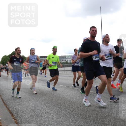29.06.2025 - hella hamburg halbmarathon Lena Gebhardt http://msf.ph/oto/8466454 29.06.2025 10:32:32 Lombardsbrücke 13959, 13960, 15086, 15088, 4888, 8840, 1478, 12443, 1199, 1237, 1311, 1640, 1987, 2059, 2349, 2943, 3022, 3365, 3653, 3660, 3670, 3707, 3753, 3778, 3822, 4314, 4365, 4446, 4605, 4857, 4924, 5496, 5658, 5743, 5783, 5871, 5941, 6218, 6228, 6252, 6312, 6315, 7135, 7239, 7308, 7309, 7387, 7468, 7531, 7535, 7570, 7633, 7702, 7749, 7750, 7789, 8124, 8127, 8175, 8303, 8625, 8787, 8840, 8914, 8993, 9010, 9125, 9188, 9206, 10002, 10013, 10048, 10277 meine-sportfotos.de
