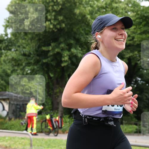 29.06.2025 - hella hamburg halbmarathon Yannick Fuchs http://msf.ph/oto/8466607 29.06.2025 10:57:20 20KM 1126, 1184, 1722, 1724, 1881, 1940, 1992, 2424, 3360, 4370, 4538, 4665, 5058, 5511, 5653, 5708, 5734, 6142, 6631, 7243, 7333, 8176, 8469, 8478, 8822, 9124, 9439, 9554, 9681, 9899, 10128, 10866, 11402, 12513, 13528, 13551, 14313, 15137, 15516, 15550, 16371, 16420, 16478, 16540, 16872, 17045, 17757, 17890, 17894, 18028, 18122, 18355, 18359, 18452, 18999, 19241 meine-sportfotos.de