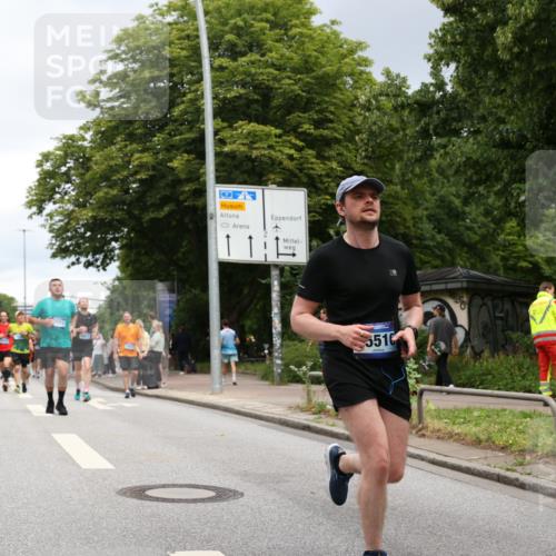 29.06.2025 - hella hamburg halbmarathon Yannick Fuchs http://msf.ph/oto/8467062 29.06.2025 10:57:22 20KM 1184, 1316, 1722, 1724, 1881, 1940, 1992, 2424, 3360, 4370, 4665, 5058, 5305, 5511, 5653, 5734, 6142, 6631, 7243, 7333, 8469, 8478, 8822, 9124, 9439, 9554, 9681, 9899, 10128, 10766, 10866, 11402, 11527, 12513, 13528, 13551, 14313, 15137, 15516, 15550, 16371, 16478, 16872, 17757, 17890, 17894, 18028, 18122, 18355, 18359, 18452, 18999, 19241 meine-sportfotos.de