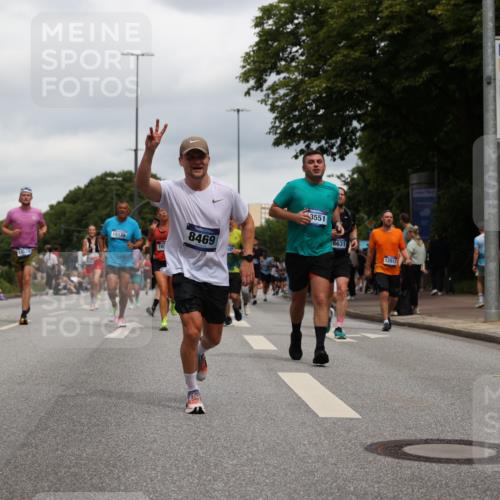 29.06.2025 - hella hamburg halbmarathon Yannick Fuchs http://msf.ph/oto/8467221 29.06.2025 10:57:23 20KM 1184, 1316, 1722, 1724, 1940, 1992, 2424, 3360, 4370, 4665, 5058, 5305, 5511, 5653, 5734, 6142, 6631, 7243, 7333, 8469, 8478, 8822, 9124, 9439, 9554, 9681, 9899, 10128, 10766, 10866, 11402, 11527, 12513, 13528, 13551, 14313, 15137, 15516, 15550, 16371, 16478, 16872, 17071, 17757, 17890, 17894, 18028, 18122, 18355, 18359, 18452, 19241 meine-sportfotos.de