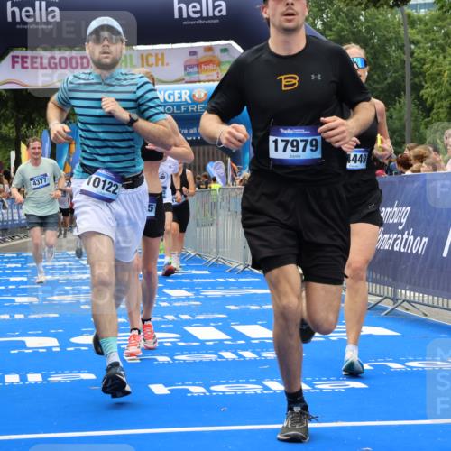 29.06.2025 - hella hamburg halbmarathon Strokosch-Dieckow http://msf.ph/oto/8467226 29.06.2025 10:46:59 Ziel 1139, 1460, 1689, 4091, 4377, 5472, 6700, 9794, 10122, 12579, 13728, 14385, 14415, 14449, 14594, 14783, 15825, 16081, 17979 meine-sportfotos.de