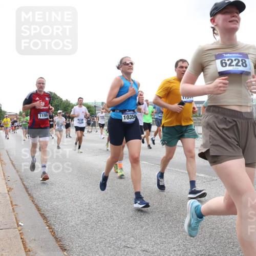 29.06.2025 - hella hamburg halbmarathon Lena Gebhardt http://msf.ph/oto/8467267 29.06.2025 10:32:37 Lombardsbrücke 56727, 1199, 16187, 10354, 6228, 1078, 1199, 1237, 1640, 1732, 1987, 2059, 2276, 2349, 2943, 3022, 3365, 3422, 3653, 3660, 3670, 3707, 3753, 3778, 4314, 4365, 4446, 4605, 4857, 5496, 5658, 5743, 5783, 5871, 5941, 6040, 6218, 6228, 6252, 6312, 6315, 7239, 7308, 7309, 7387, 7468, 7531, 7535, 7633, 7702, 7749, 7750, 8124, 8127, 8175, 8303, 8625, 8787, 8839, 8840, 8914, 8993, 9010, 9034, 9125, 9188, 9206, 9542, 10002, 10013, 10048, 10277, 11756 meine-sportfotos.de
