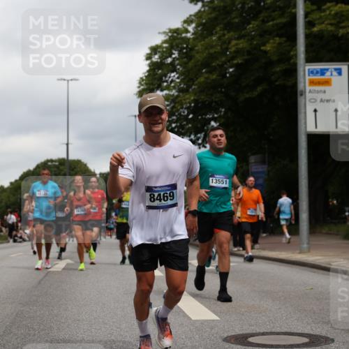 29.06.2025 - hella hamburg halbmarathon Yannick Fuchs http://msf.ph/oto/8467457 29.06.2025 10:57:24 20KM 1184, 1316, 1722, 1724, 1940, 1992, 2424, 3360, 4370, 4665, 5058, 5305, 5511, 5734, 6142, 6631, 7243, 7333, 8469, 8478, 8822, 9124, 9439, 9681, 9899, 10128, 10766, 10866, 11402, 11527, 12513, 13528, 13551, 14313, 15137, 15516, 15550, 16371, 16478, 16639, 16872, 17071, 17757, 17890, 17894, 18028, 18122, 18355, 18359, 18452 meine-sportfotos.de