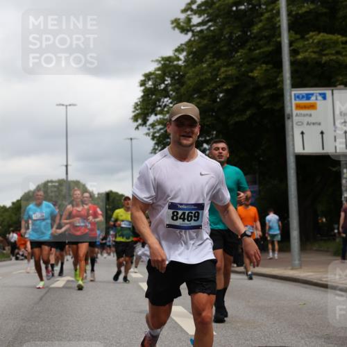 29.06.2025 - hella hamburg halbmarathon Yannick Fuchs http://msf.ph/oto/8467613 29.06.2025 10:57:24 20KM 1184, 1316, 1722, 1724, 1940, 1992, 2424, 3360, 4370, 4665, 5058, 5305, 5511, 5734, 6142, 6631, 7243, 7333, 8469, 8478, 8822, 9124, 9439, 9681, 9899, 10128, 10766, 10866, 11402, 11527, 12513, 13528, 13551, 14313, 15137, 15516, 15550, 16371, 16478, 16639, 16872, 17071, 17757, 17890, 17894, 18028, 18122, 18355, 18359, 18452 meine-sportfotos.de