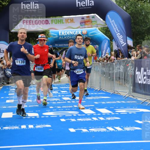 29.06.2025 - hella hamburg halbmarathon Strokosch-Dieckow http://msf.ph/oto/8467655 29.06.2025 10:46:56 Ziel 1139, 1689, 4091, 4377, 5472, 9794, 10122, 13728, 14385, 14415, 14449, 14594, 14783, 15825, 16081, 17172, 17492, 17892, 17979, 19105 meine-sportfotos.de