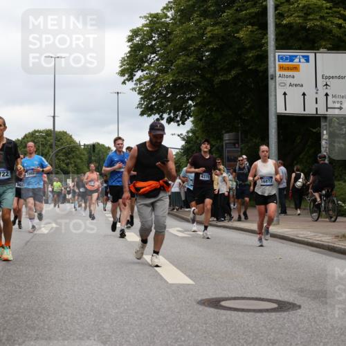 29.06.2025 - hella hamburg halbmarathon Yannick Fuchs http://msf.ph/oto/8468674 29.06.2025 10:57:30 20KM 1184, 1316, 1722, 1724, 1940, 1992, 2424, 3360, 4370, 5305, 5384, 5734, 6631, 7243, 7333, 8469, 8822, 9124, 9439, 9681, 10128, 10705, 10766, 10866, 11527, 11657, 11771, 12315, 12316, 12513, 13171, 13528, 13551, 14135, 14313, 14493, 15137, 15516, 15550, 16426, 16478, 16639, 16872, 17071, 17437, 17757, 17894, 18028, 18122, 18355 meine-sportfotos.de