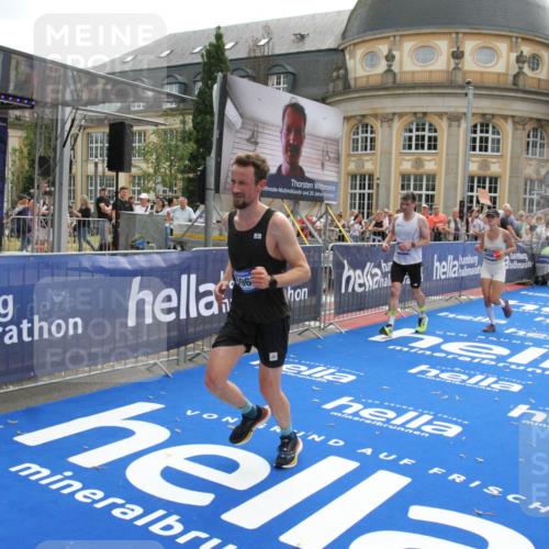 29.06.2025 - hella hamburg halbmarathon Michael Strokosch http://msf.ph/oto/8468750 29.06.2025 10:35:10 Ziel 4740, 7628, 7972, 8901, 11559, 14069, 16963, 16964, 17022 meine-sportfotos.de
