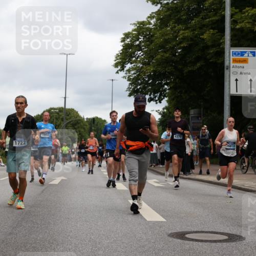 29.06.2025 - hella hamburg halbmarathon Yannick Fuchs http://msf.ph/oto/8468771 29.06.2025 10:57:30 20KM 1184, 1316, 1722, 1724, 1940, 1992, 2424, 3360, 4370, 5305, 5384, 5734, 6631, 7243, 7333, 8469, 8822, 9124, 9439, 9681, 10128, 10705, 10766, 10866, 11527, 11657, 11771, 12315, 12316, 12513, 13171, 13528, 13551, 14135, 14313, 14493, 15137, 15516, 15550, 16426, 16478, 16639, 16872, 17071, 17437, 17757, 17894, 18028, 18122, 18355 meine-sportfotos.de
