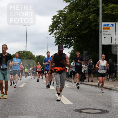 29.06.2025 - hella hamburg halbmarathon Yannick Fuchs http://msf.ph/oto/8468802 29.06.2025 10:57:30 20KM 1184, 1316, 1722, 1724, 1940, 1992, 2424, 3360, 4370, 5305, 5384, 5734, 6631, 7243, 7333, 8469, 8822, 9124, 9439, 9681, 10128, 10705, 10766, 10866, 11527, 11657, 11771, 12315, 12316, 12513, 13171, 13528, 13551, 14135, 14313, 14493, 15137, 15516, 15550, 16426, 16478, 16639, 16872, 17071, 17437, 17757, 17894, 18028, 18122, 18355 meine-sportfotos.de