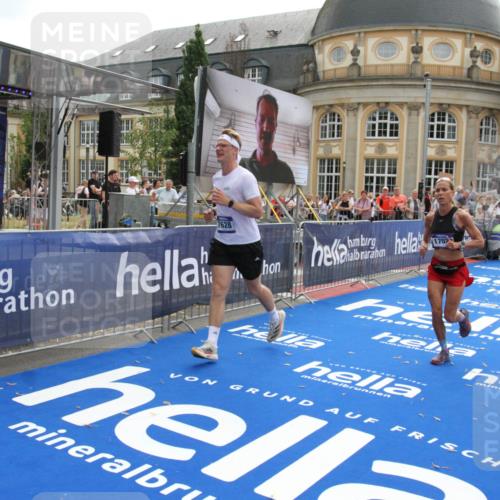29.06.2025 - hella hamburg halbmarathon Michael Strokosch http://msf.ph/oto/8468887 29.06.2025 10:35:14 Ziel 4740, 7628, 11559, 12514, 14069, 15415, 16964, 17022 meine-sportfotos.de