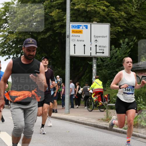 29.06.2025 - hella hamburg halbmarathon Yannick Fuchs http://msf.ph/oto/8469143 29.06.2025 10:57:32 20KM 1184, 1316, 1722, 1724, 1940, 1992, 2424, 3360, 4370, 5305, 5384, 5734, 6631, 7243, 7290, 7333, 8469, 8822, 9124, 9439, 9681, 10128, 10705, 10766, 10866, 11527, 11657, 11771, 12315, 12316, 12513, 12662, 13171, 13528, 13551, 14135, 14313, 14493, 15137, 15516, 15550, 15897, 16426, 16478, 16639, 16872, 17071, 17437, 17757, 17894, 18028, 18122, 18355, 18717 meine-sportfotos.de