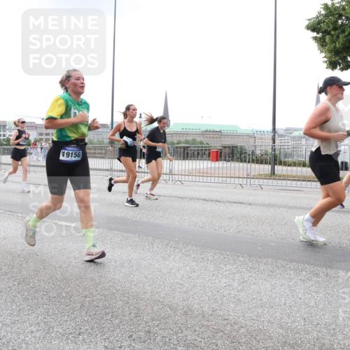 29.06.2025 - hella hamburg halbmarathon Lena Gebhardt http://msf.ph/oto/8469267 29.06.2025 10:32:51 Lombardsbrücke 19156, 3753, 1078, 1199, 1237, 1324, 1640, 1732, 2059, 2276, 2959, 3365, 3391, 3422, 3653, 3660, 3670, 3708, 3753, 3871, 4030, 4096, 4446, 4555, 4650, 4857, 5110, 5581, 5783, 5871, 5917, 5941, 6040, 6228, 6312, 6315, 6861, 7308, 7309, 7387, 7468, 7531, 7633, 7702, 7749, 7750, 7982, 8170, 8303, 8625, 8839, 8840, 8993, 9010, 9034, 9143, 9188, 9471, 9542, 9768, 10002, 10013, 10048, 10277, 11260, 11756, 12039, 12423, 12424, 14305, 14743, 15951 meine-sportfotos.de